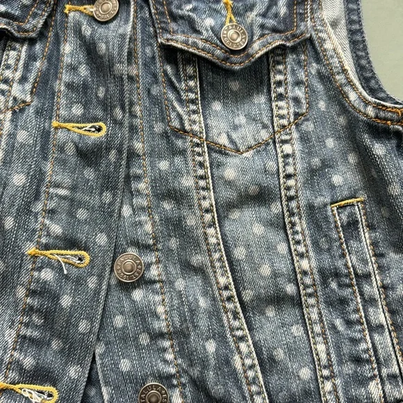 Aritzia Denim Vest - Picture 4 of 6